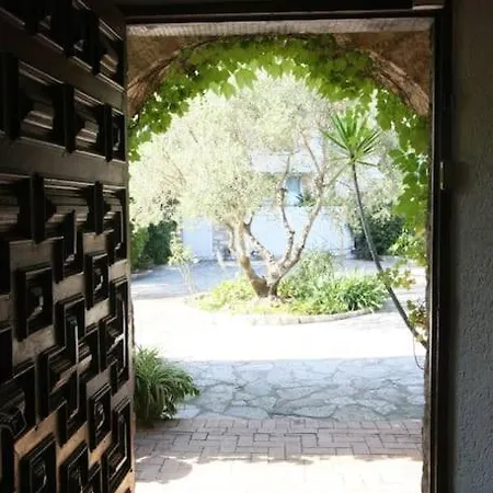 Вилла Mas Provencal De Caractere Avec Vue