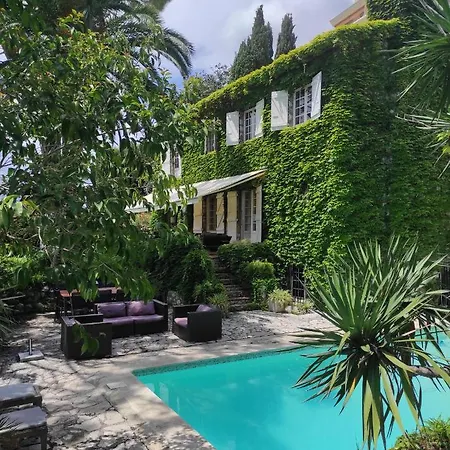 Mas Provencal De Caractere Avec Vue *